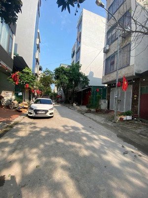 bán nhà dịch vụ liền kề đìa lão mậu lương , phân lô vỉa hè ô tô tránh,50m2 , 4 tầng , nhỉnh 13tỷ