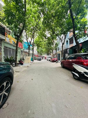 bán liền kề xa la hà đông, kinh doanh văn phòng quá đỉnh, vị trí đắc địa.