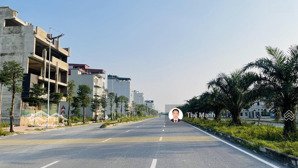 cần bán lô đất dịch vụ vân canh làn 2 mặt đường 3.5 đối diện biệt thự vườn cam