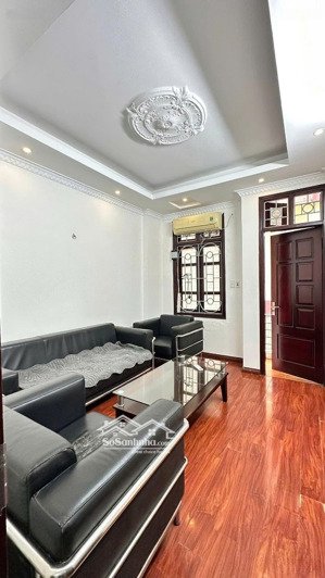 mặt ngõ thông - kinh doanh - trung tâm quận hai bà trưng.