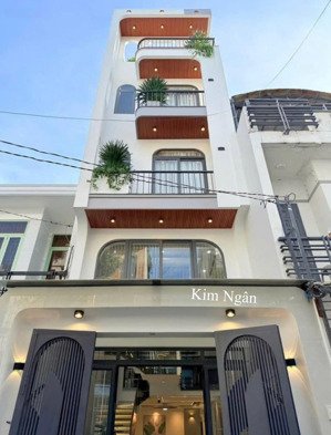 cô hai bán nhà nguyễn khắc nhu-quận 1.giá 5tỷ2/85,8m2 đang cho thuê 30triệu.gần đại học văn lang
