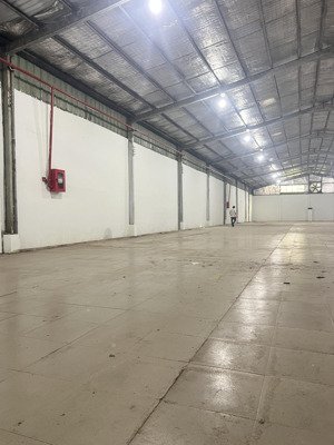 cho thuê xưởng 1100m. đường xuân thới sơn 22. hóc môn