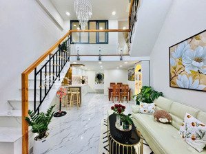 bán gấp nhà trung tâm quận 3 - chỉ 2 tỷ 950 triệu