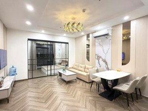 cần tiền bán nhanh căn 1pn; 53m2; full đồ cực đẹp; view thoáng thuộc times city giá 6,05 tỷ bao phí