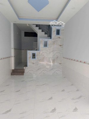 cho thuê nhà mặt tiền đường 475,phước long b giá 10tr/ có 2pn, 2wc ở hoặc kinh doanh