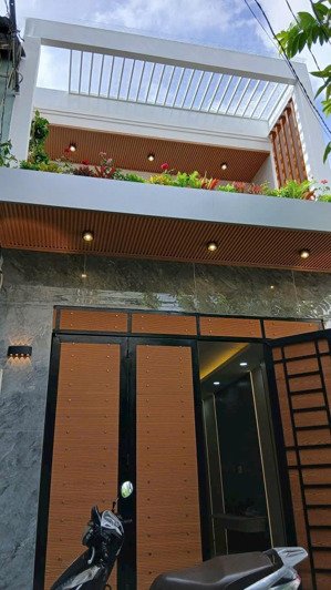 cần bán gấp căn nhà p. tân hưng thuận, q. 12, dt: 4m x 14m, 1 trệt, 1 lầu giá 4,5tỷ