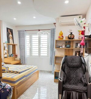 bán nhà góc 2 mặt tiền cmt8, p.10, q.3 gần ga metro số 2 4 lầu, 53m², giá 15 tỷ