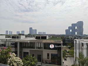 cần cho thuê 30m2 full đồ view vịnh đảo hướng đn giá rẻ 6 triệu oasis s2 - ecopark