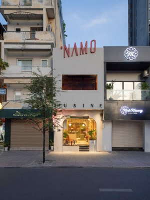 mặt tiền lê lợi, quận 1 (5x40, 2 sàn trống suốt). ngay chợ bến thành, takashimaya,...