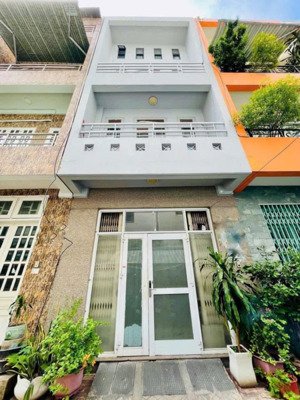 ngay khu dân đông đúc! bán nhà hiệp bình, thủ đức. giá 4tỷ680/ 63m2(4,2x15m). đường ôtô thoáng 6m