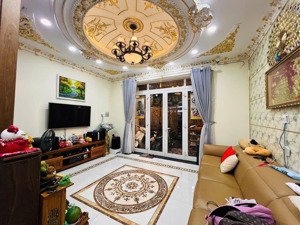 cho thuê nhà 1 trệt 3 lầu 4pn 5x15m hẻm 1056 huỳnh tấn phát phường tân phú quận 7