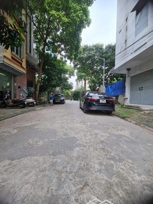 bán nhà phân lô kiều mai, 2 mặt ngõ vỉa hè, ô tô tránh, vào nhà, giá tốt