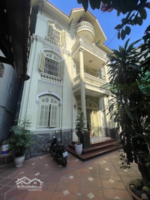 bán nhà riêng tại đường xuân thủy, diện tích 222m2 x 4 tầng, mặt tiền 12m, giá 39 tỷ