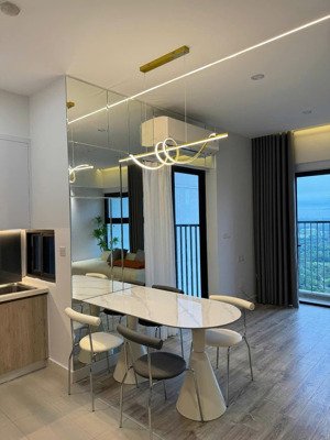 cần bán căn 2 ngủ toà lake1 view sân golf giá 4.29 tỷ bao phí lh 