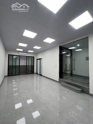 cho thuê biệt thự mới đẹp rộng 200m2 tại kđt mễ trì hạ, mặt tiền 10m, ô tô đỗ cửa