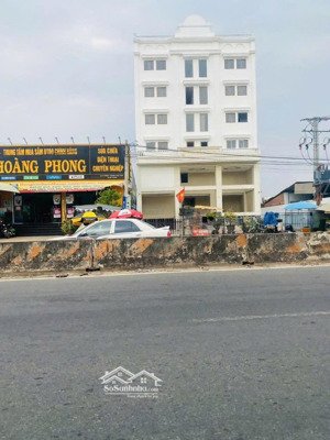 18 phòng trọ, 4tỷ200 tl cổng kcn phước đông - doanh thu 20 triệu / tháng