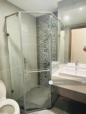 bán căn hộ 63mw tòa solforest giá 4.850 bao phí. liên hệ: 