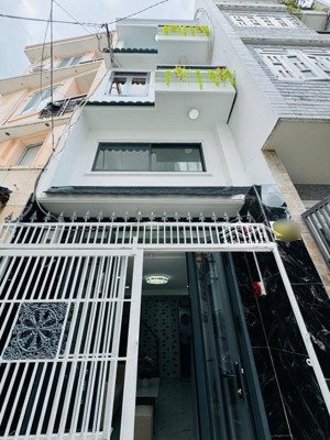 bán nhanh - phú nhuận - 4 tầng - 20m2