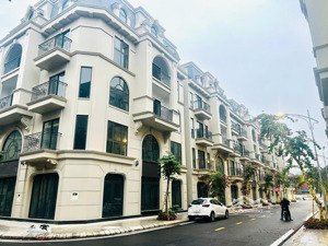 bán căn thô 5 tầng dự án 80 hạ lý, hồng bàng, hải phòng 70m², giá 10.8 tỷ