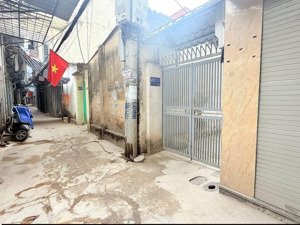 bán nhà đội cấn trung tâm ba đình ô tô đỗ cổng sổ vuông đẹp