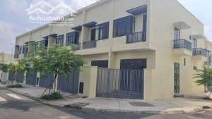 trả trước 390tr, góp 9tr/th cho thuê ngay 6tr/th sở hữu nhà phố trong kcn phước đông lh 