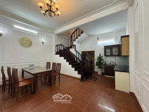 bán nhà võ chí công, 30m2, 5 tầng chỉ từ hơn 4 tỷ, sổ đẹp