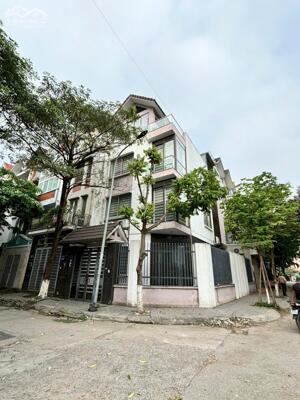 Cho thuê nhà KĐT Phùng Khoang 110m x 4 tầng Lô góc thang máy 35tr 0903409888