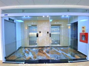 mặt phố lớn phùng chí kiên vỉa hè rộng - ôt ô đỗ ngày đêm - vị trí đắc địa - kd sầm uất - sổ vuông