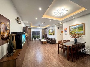 hiếm có khó tìm căn 3 ngủ full đồ, dt 137m2, hướng view bể bơi tại mulberry lane