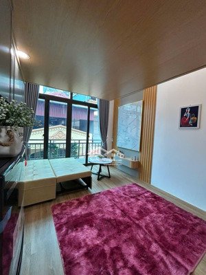 nhà ngõ 22 tôn thất tùng đống đa 45m x 7t mt 4,2m ngõ thông 10phòng khép kín, thuê 50tr/th. 12.x ty