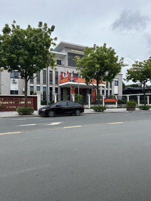 bán nhà phân lô dương nội gần aeon mall 50m 4 tầng ô tô đỗ cửa nhỉnh 14 tỷ