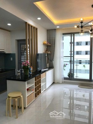gấp. chủ thiện chí gửi bán gấp căn góc 2pn, green valley, giá 8 tỷ có sổ, nt đầy đủ