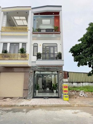 nhà đẹp như hình hẻm xe tải 1 xẹt linh đông 3 tầng, shr, nhỉnh 7 tỷ.