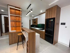 cho thuê căn hộ midtown m8 có 2pn lầu cao, view sông, full nội thất chỉ 23triệu nhà đẹp mới xem dễ.