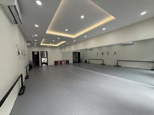 cho thuê văn phòng dt 300- 450m2 tại him lam kênh tẻ, q7,giá tốt chỉ với 40-55tr/th