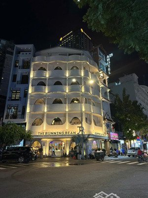 siêu phẩm góc 2mt lê trọng tấn - 8m x 19m - hdt 150 triệu/tháng - giá chỉ 35 tỷ