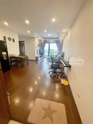 chính chủ bán căn 3n2wc 83m2 toà flc đại mỗ.full nội thất. sẵn sổ hỗ trợ vay.