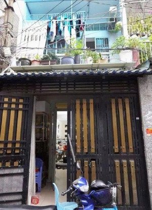 bán nhà riêng chỉ 4,7 tỷ tại phạm văn bạch, p 15, tân bình, hcm