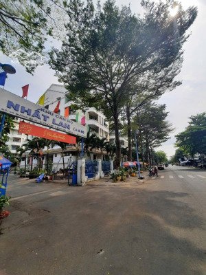 bán căn hộ chung cư nhất lan a&b, 2,45 tỷ, 78m2, tân tạo, bình tân, hcm giá tốt, uy tín