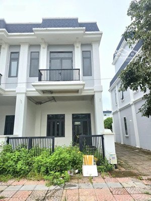 duy nhất 1 căn the sol nhà thô 5 x15 căn góc siêu ngộp giá 2,9 tỷ 