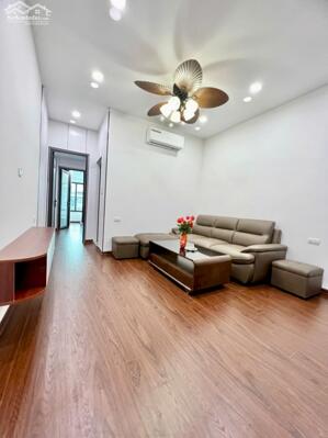 Bán nhà Tập thể Dốc Thọ Lão, Hai Bà Trưng, nhà đẹp full nội thất, 2 mặt thoáng, ô tô đỗ