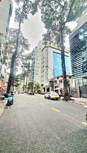 bán nhà đường bùi thị xuân, p.bến thành, q. 1, dt 4.2mx21m, giá 28.9 tỷ