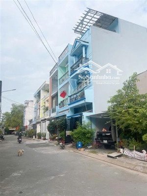 bán đất đường lò lu hẻm xh. dt75m2. ngang 4.2m. giá 3.480 tỷ.