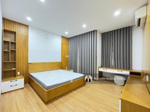 cho thuê biệt thự 75tr/th 5pn full nt luxury mới 100%, q. 2 - 580m2 sàn, vào ở ngay lh 