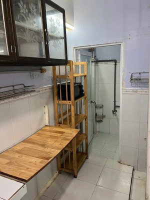 bán nhà gấp đường hồ văn long, điện tích 4mx5m, 1 lầu, giá 2.5 tỷ ( tl nhẹ), hẻm 5m