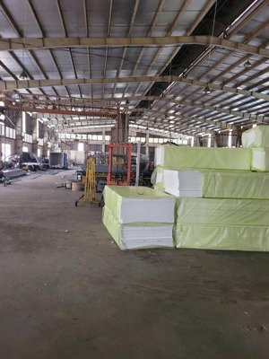 bán xưởng kcn tân tạo bình tân, dtkv: 5.500m2, xưởng: 5.300m2, văn phòng: 1.350m2, đóng thuế 1 lần