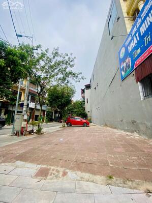 Bán lô đất đấu giá đường Yết Kiêu, Liên Bảo, Vĩnh Yên, Vĩnh Phúc. DT 97,7m2 lô góc, hướng chính Nam.