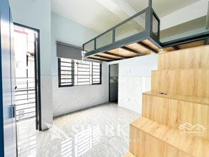 cho thuê phòng có gác ban công full nội thất ở vạn kiếp gần cầu bông, chợ bà chiểu ở bình thạnh