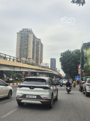 đẳng cấp tại thanh xuân - view hồ gần 200m - 3 mặt thoáng - kinh doanh. giá 4x tỷ .
