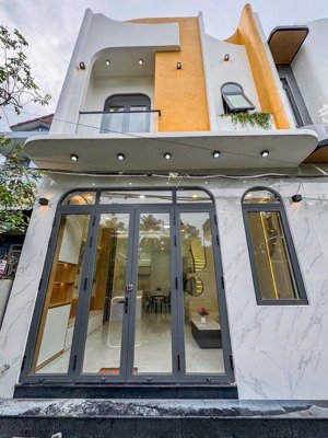 chính chủ bán phan văn trị q.bình thạnh 65m2/ 2.79 tỷ sổ hồng riêng chính chủ